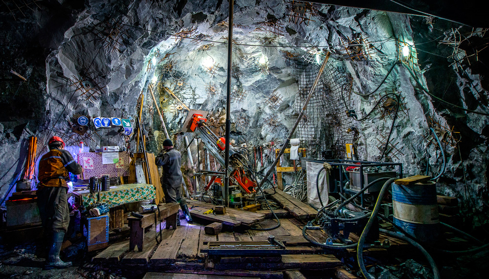 What valve material do I need? The strengths and weaknesses of thermoplastics.